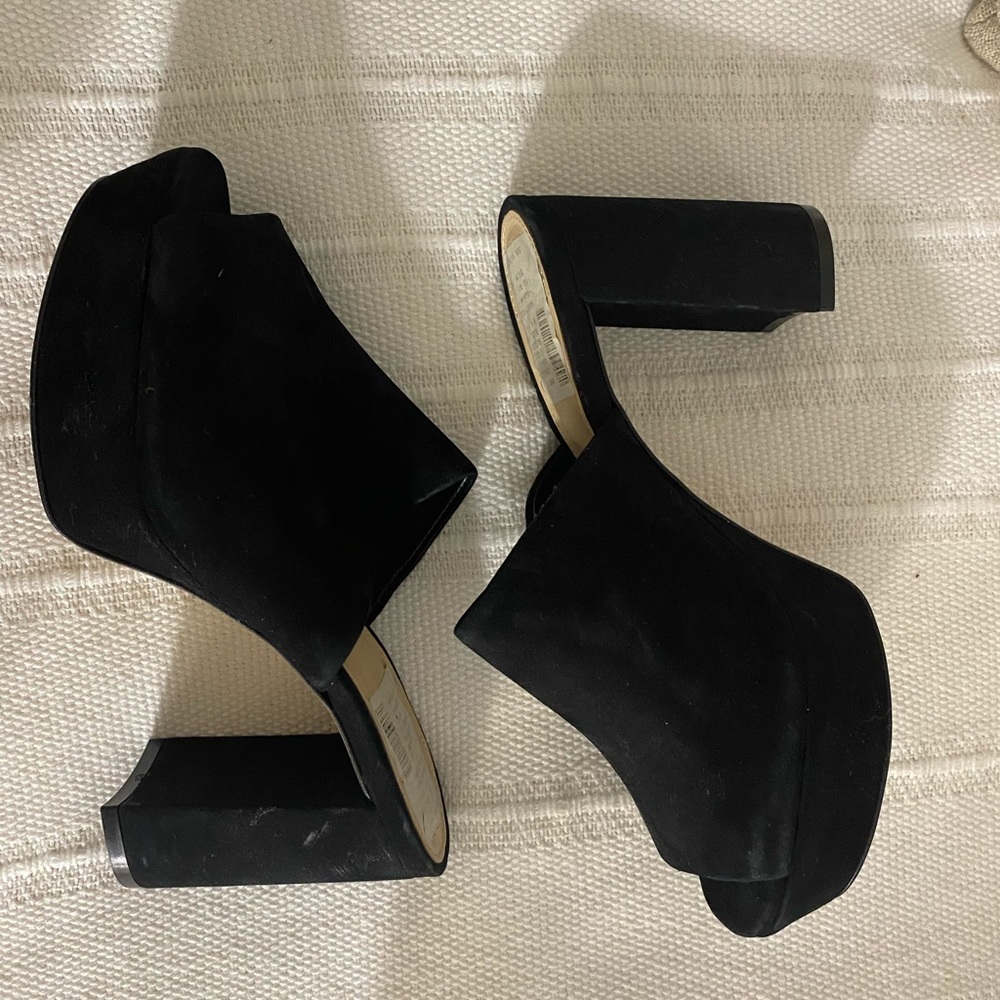Brand new Vince Camuto mule